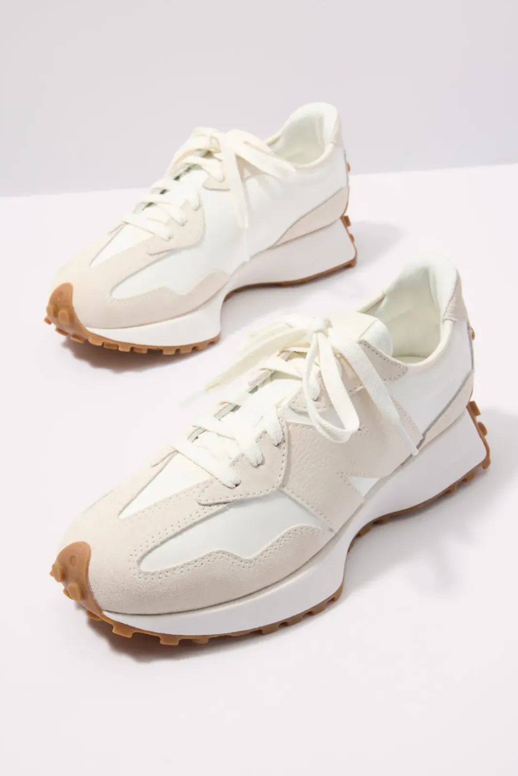 Shoes<NEW BALANCE 327 Sneaker Linen
