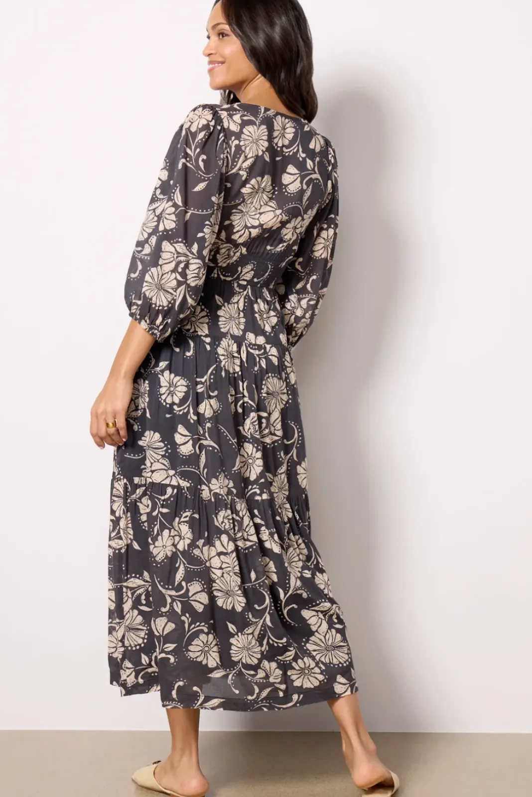 Dresses<Z SUPPLY Ariana Floral Midi Dress Parchment