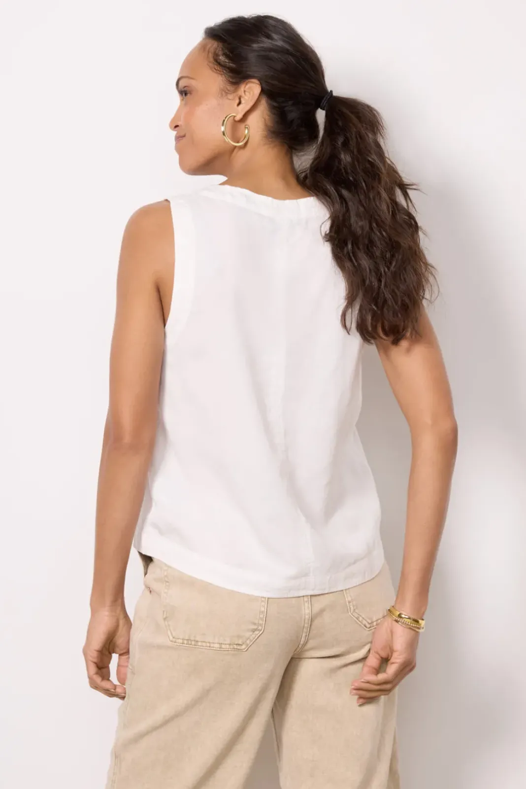 Tops & Tees<EVEREVE Brooklyn Tencel Tank Offwhite