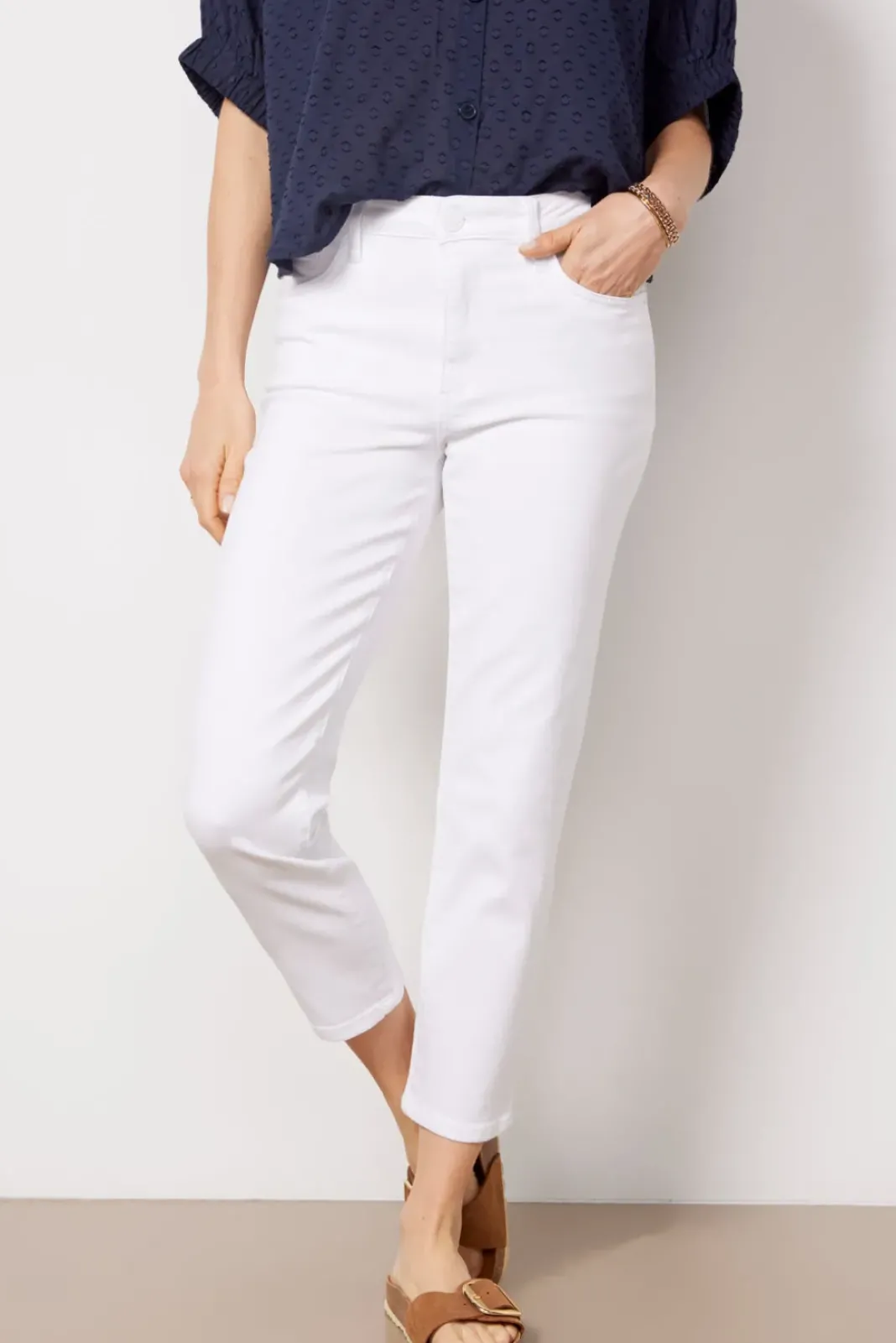 Jeans<KUT FROM THE KLOTH Catherine Straight Crop Opticwhite