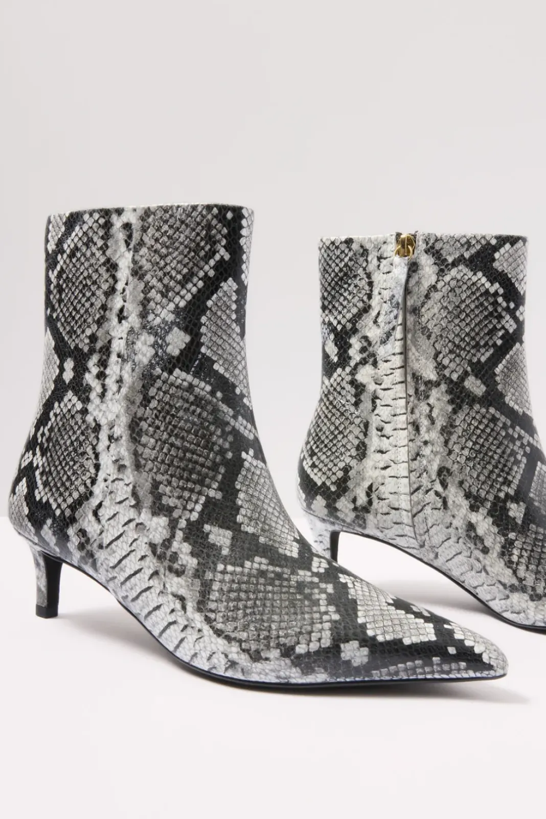 Shoes<SEYCHELLES Dinner Date Bootie Exotic