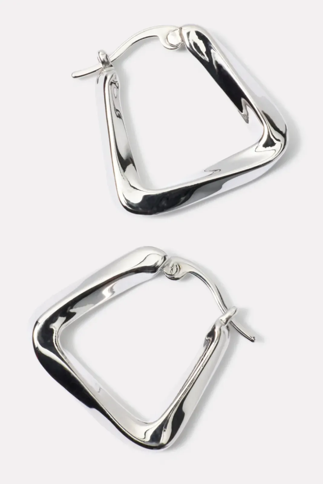 Jewelry<EVEREVE Dottie Square Earrings Silver