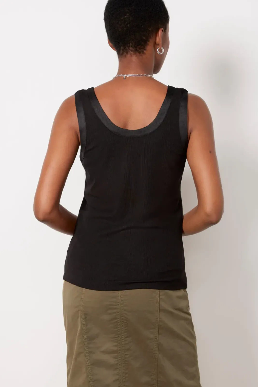 Tops & Tees<EVEREVE Eliza Henley Tank Black