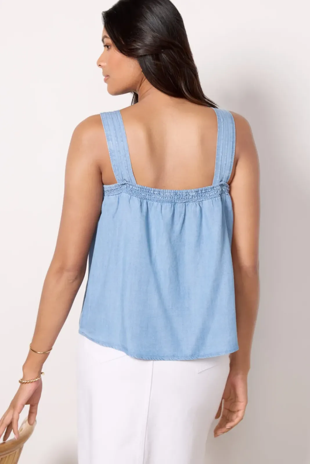 Tops & Tees<EVEREVE Emerson Chambray Top Blue