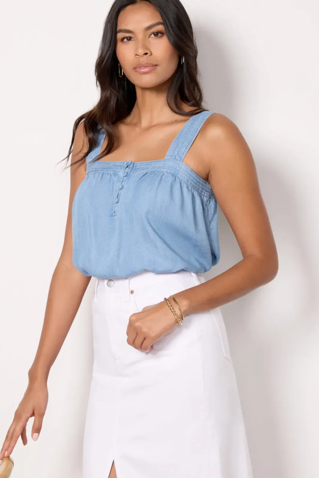 Tops & Tees<EVEREVE Emerson Chambray Top Blue