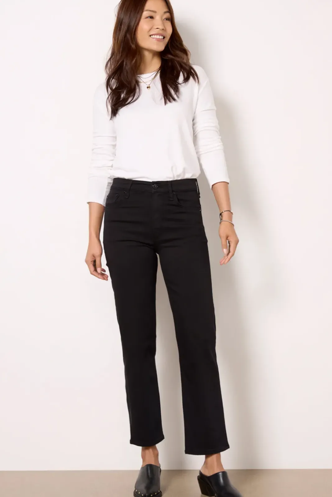 Jeans<RAG AND BONE Flexi Harlow Mid Rise Ankle Straight Black