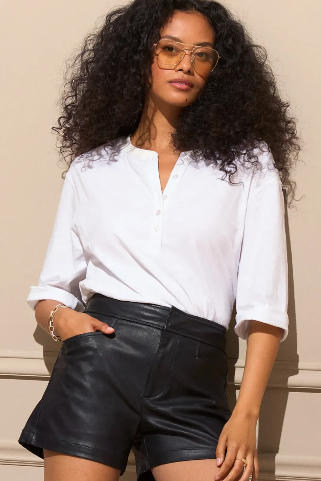 Tops & Tees<EVEREVE Jett Relaxed Henley Tee White
