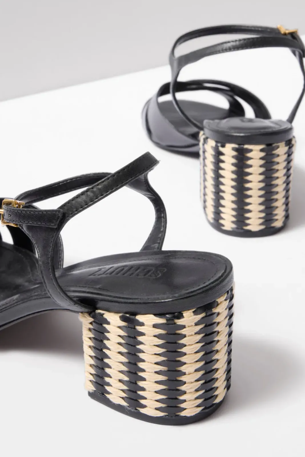 Shoes<SCHUTZ Keefa Mid Block Heel Black