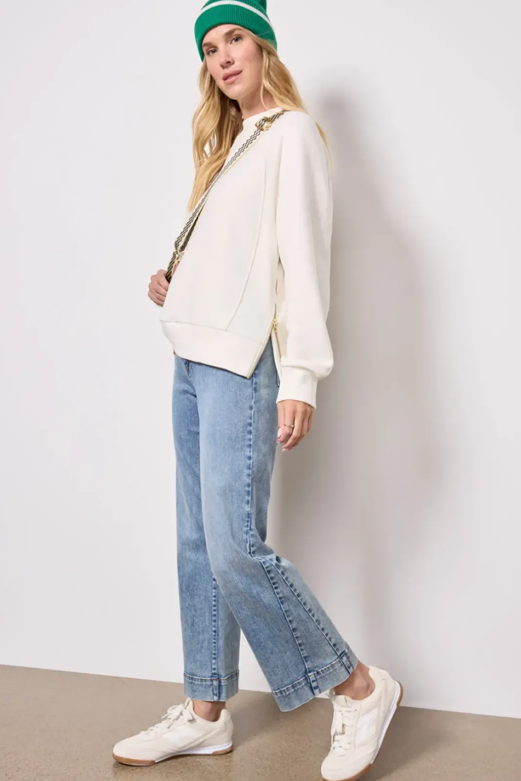 Jeans<KUT FROM THE KLOTH Kelsey Wide Hem Defend