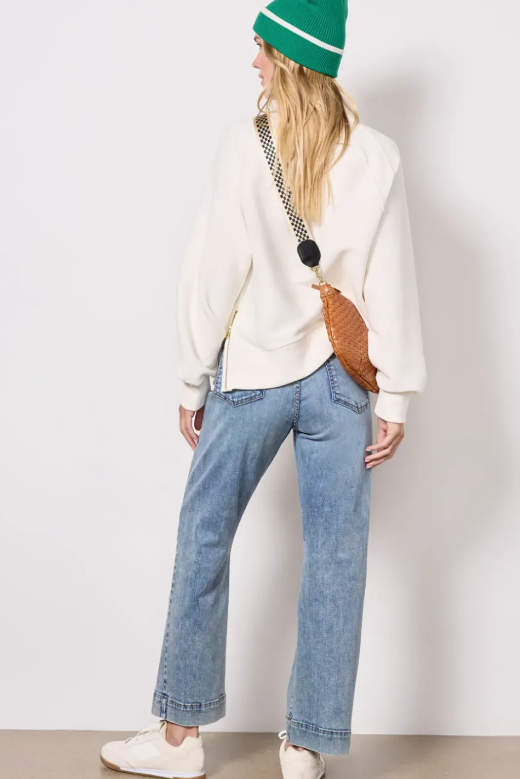 Jeans<KUT FROM THE KLOTH Kelsey Wide Hem Defend