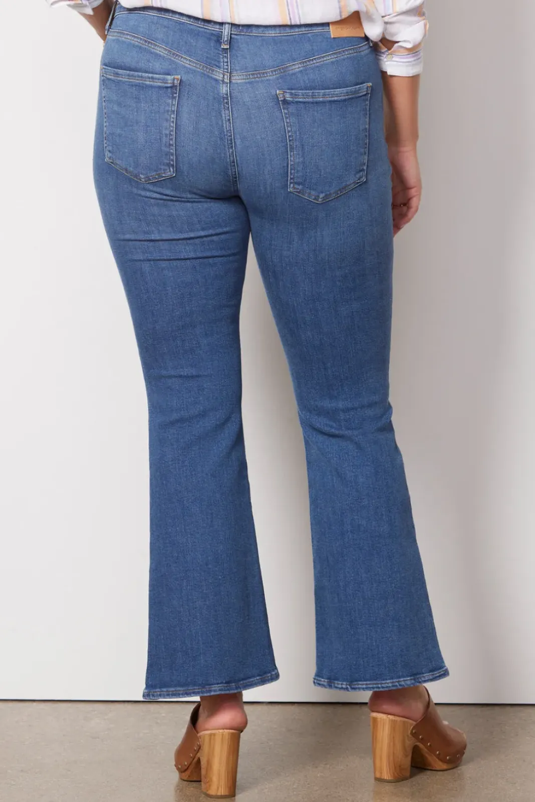 Jeans<CITIZENS OF HUMANITY Lilah High Rise Bootcut Lawless