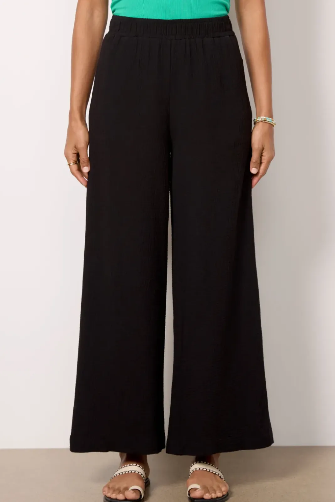 Pants & Leggings<EVEREVE Lily Wide Leg Gauze Pant Black
