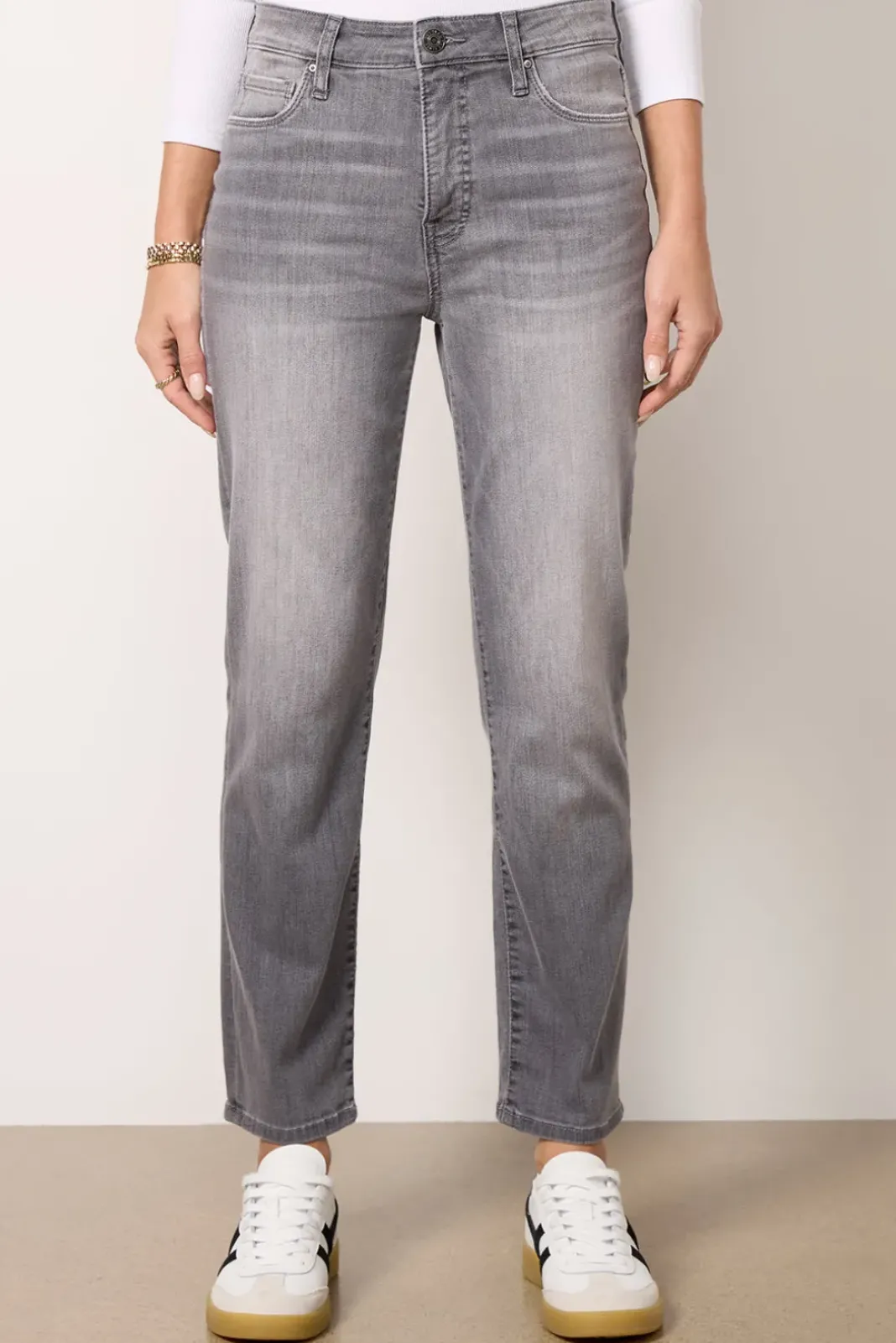 Jeans<KUT FROM THE KLOTH Reese Straight Certified
