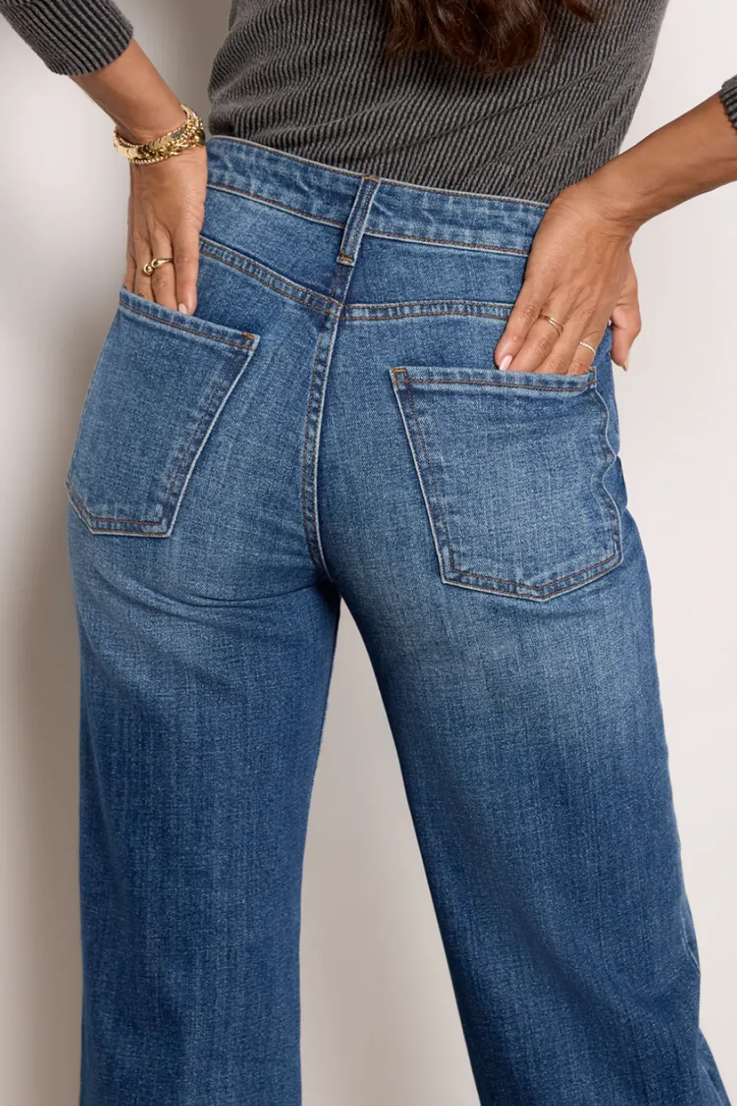 Jeans<KUT FROM THE KLOTH Sienna Wide Cuff Unspeakable