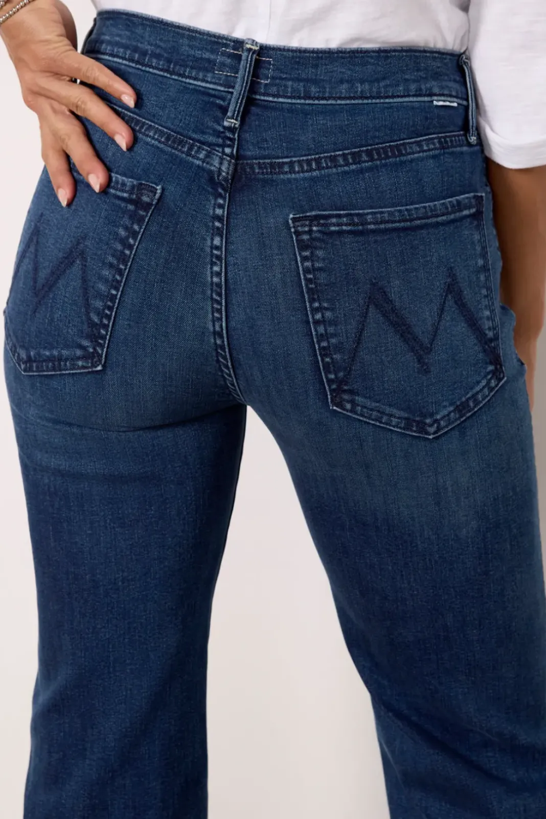 Jeans<MOTHER The Kick It Iputaspellonyou
