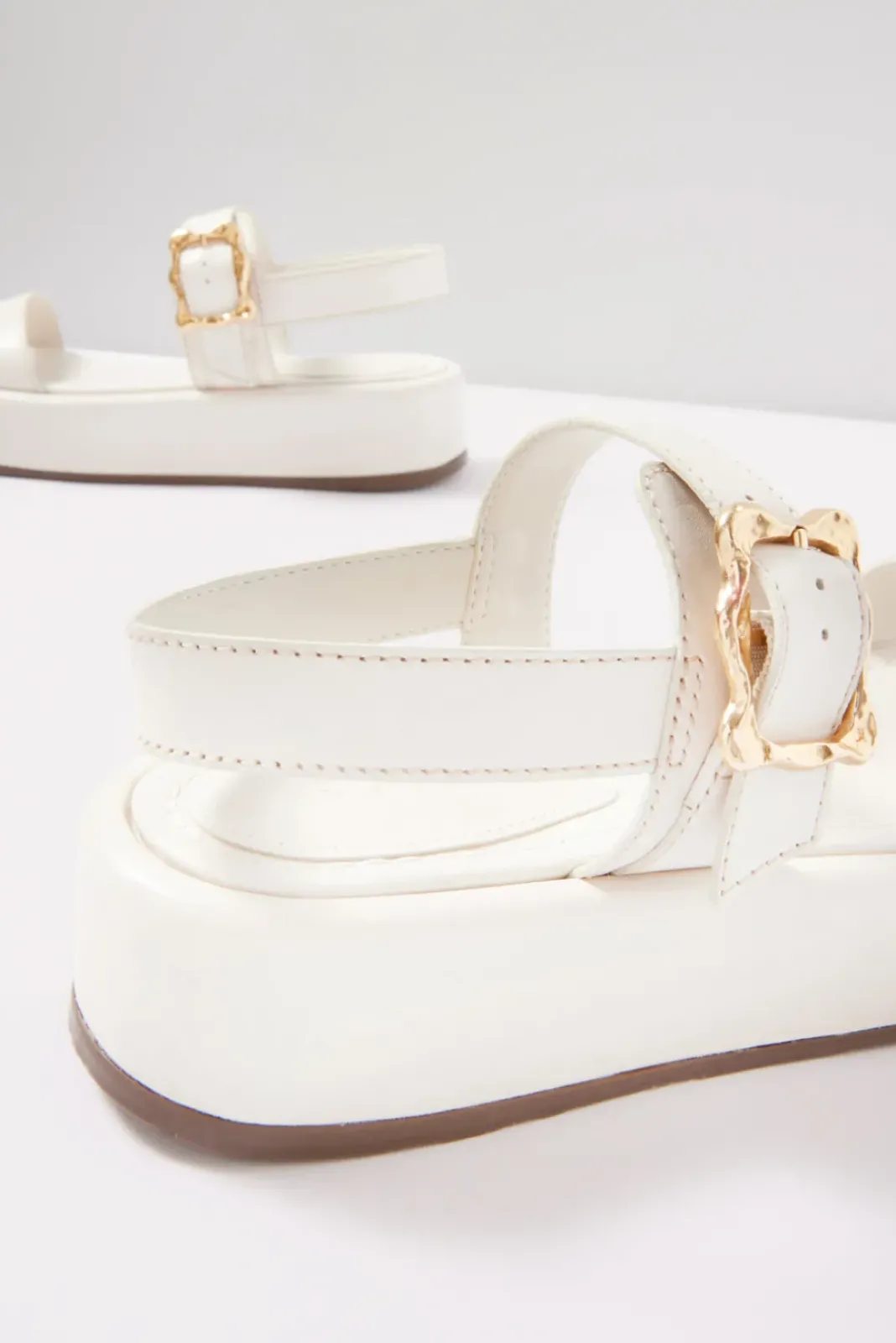 Shoes<SCHUTZ Wavy Platform Pearl