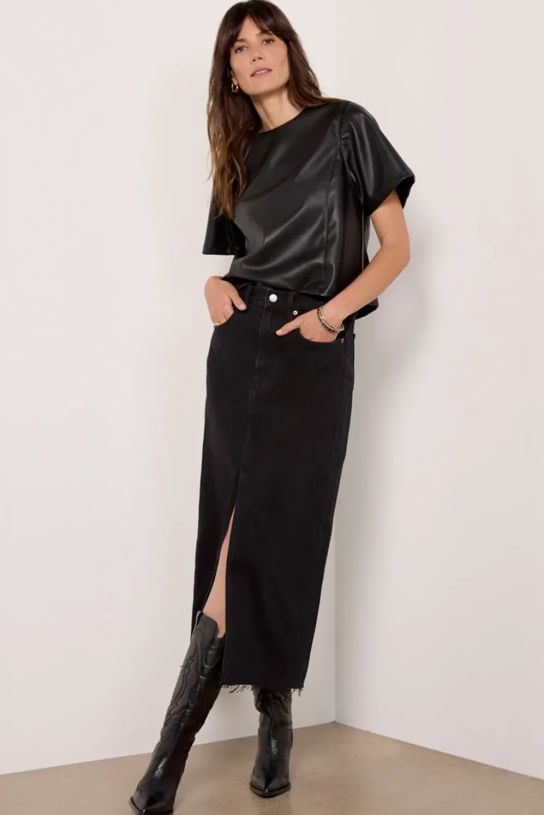 Tops & Tees<EVEREVE Zuri Faux Leather Tee Black